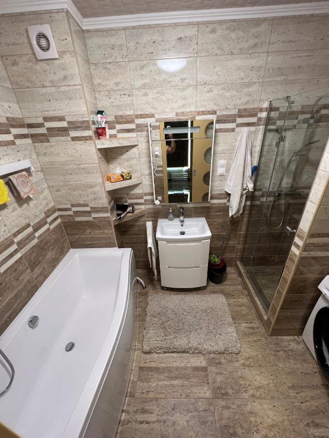 Appartement Párizsi Udvar Prémium Apartman à Debrecen Extérieur photo