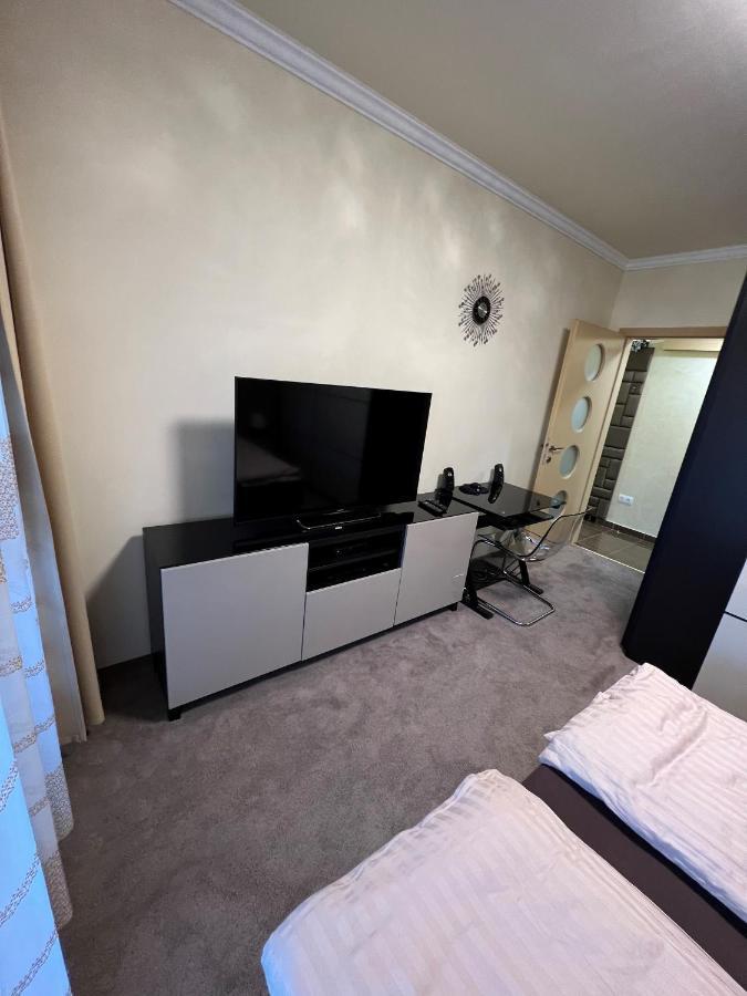 Appartement Párizsi Udvar Prémium Apartman à Debrecen Extérieur photo