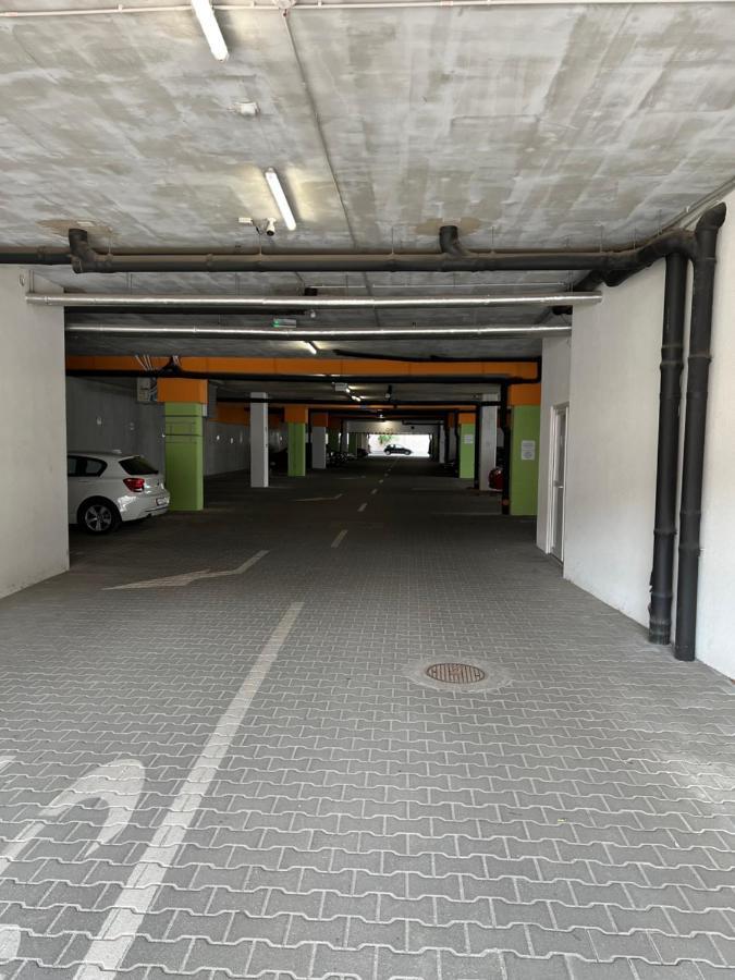 Appartement Párizsi Udvar Prémium Apartman à Debrecen Extérieur photo
